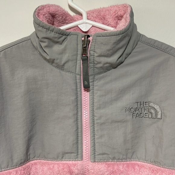 The North Face fuzzy jacket. Youth girls S. Pink. - Picture 4 of 8